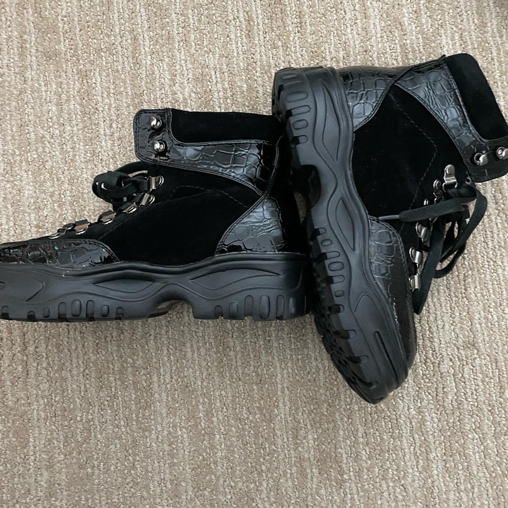 Ankle boots